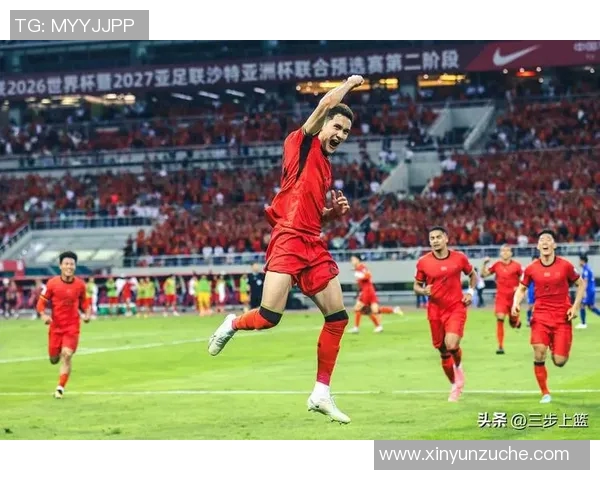 男足球星二选一谁更具实力与潜力挑战足球世界顶尖位置