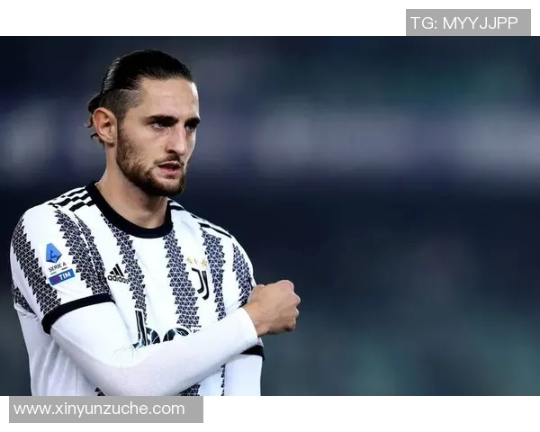 8月2日的足球传奇人物：盘点这一天出生的顶级球星及其成就