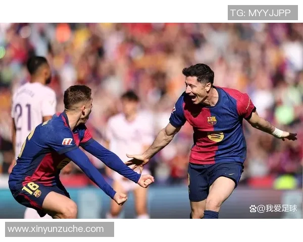 足球传奇人物集：盘点世界足坛最具影响力的超级球星与精彩瞬间